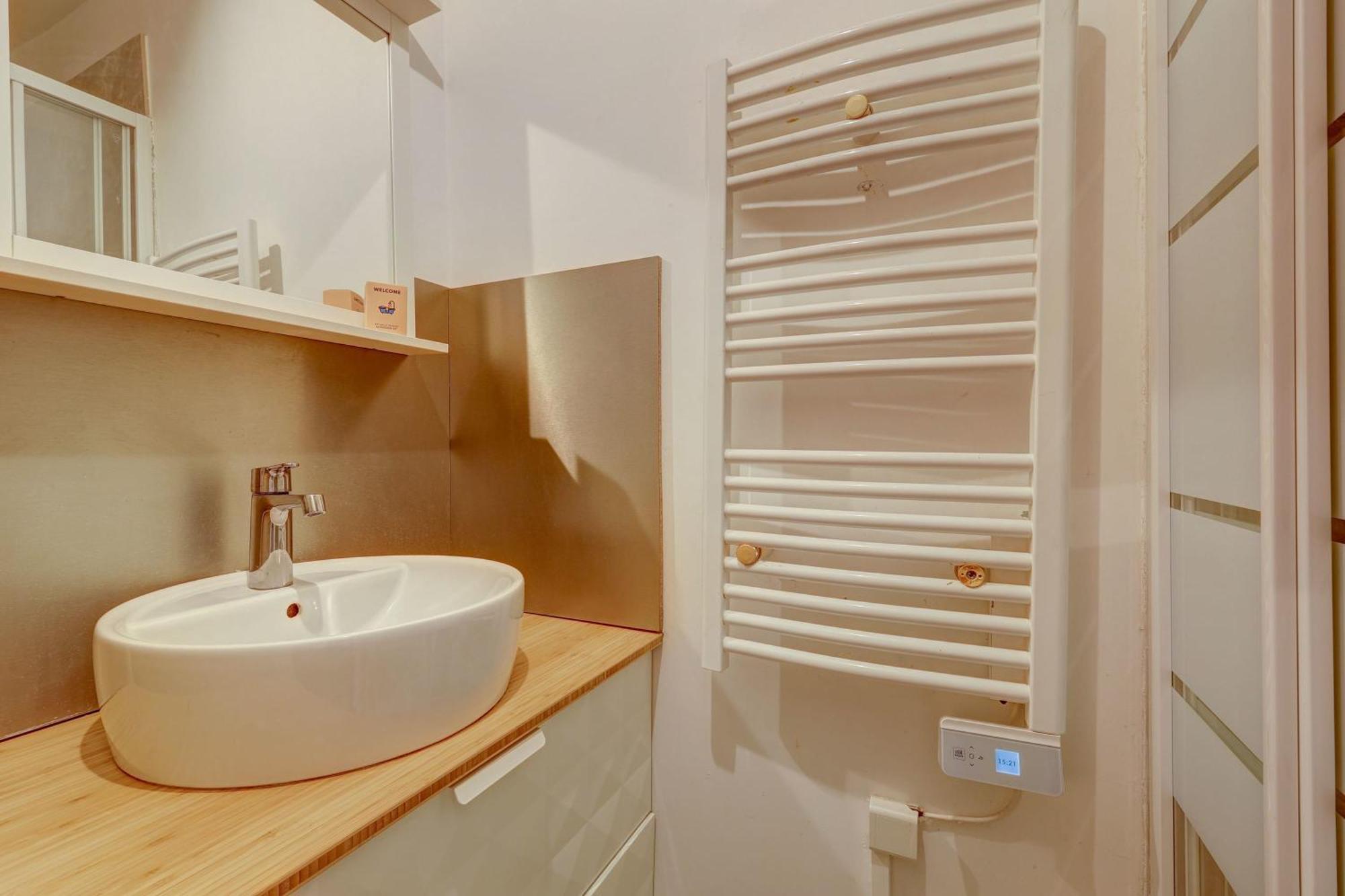 2 Bedroom In The Heart Of Le Marais Paris